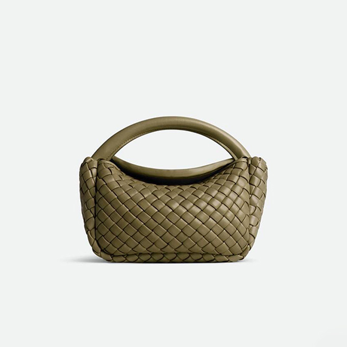 bottega veneta mini cobble intrecciato lambskin handbag #805739